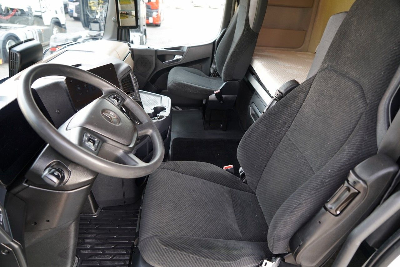 Tegljač Mercedes-Benz ACTROS  L 1851 / GIGA SPACE / RETARDER / 2022 R: slika Tegljač Mercedes-Benz ACTROS  L 1851 / GIGA SPACE / RETARDER / 2022 R