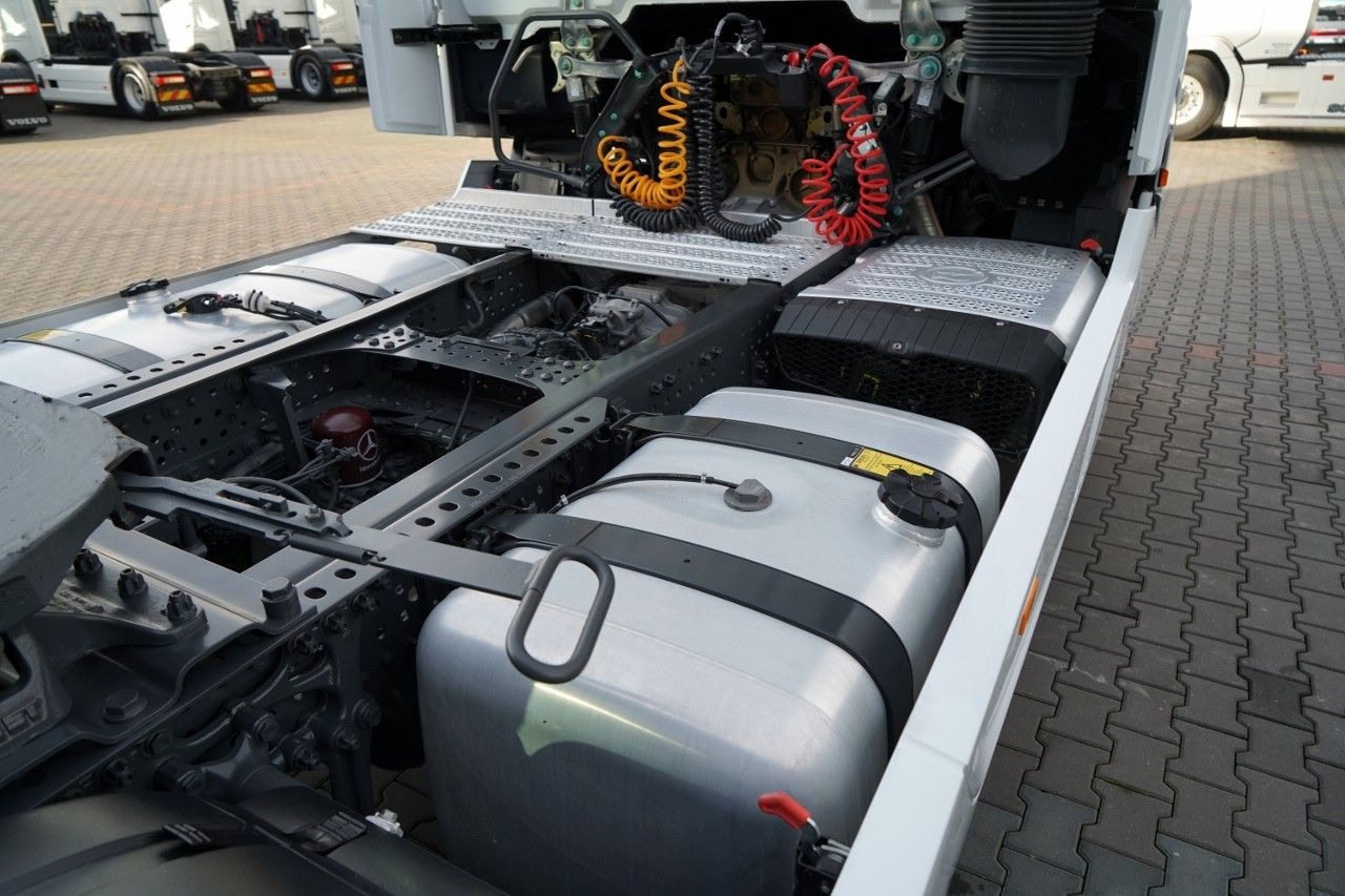 Tegljač Mercedes-Benz ACTROS  L 1851 / GIGA SPACE / RETARDER / 2022 R: slika Tegljač Mercedes-Benz ACTROS  L 1851 / GIGA SPACE / RETARDER / 2022 R