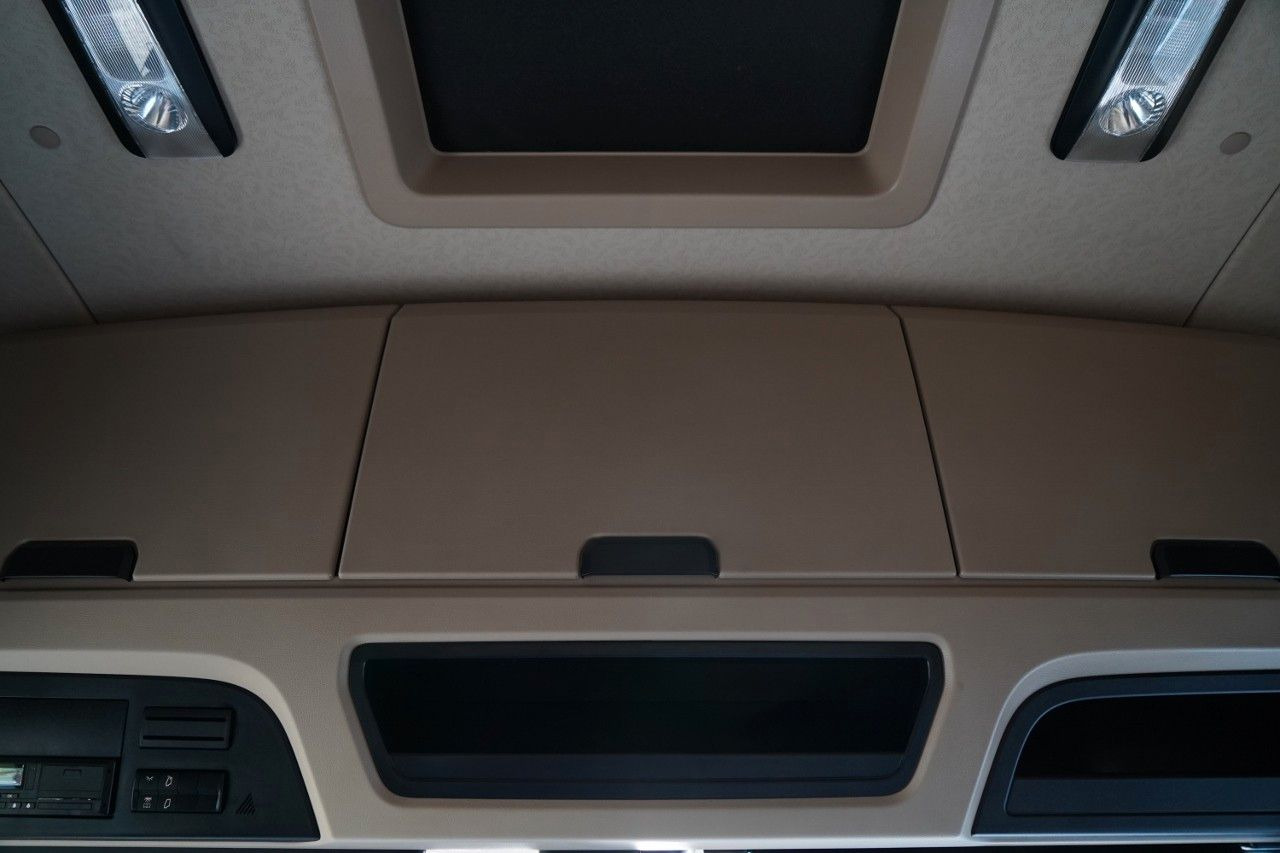 Tegljač Mercedes-Benz ACTROS  L 1851 / GIGA SPACE / RETARDER / 2022 R: slika Tegljač Mercedes-Benz ACTROS  L 1851 / GIGA SPACE / RETARDER / 2022 R