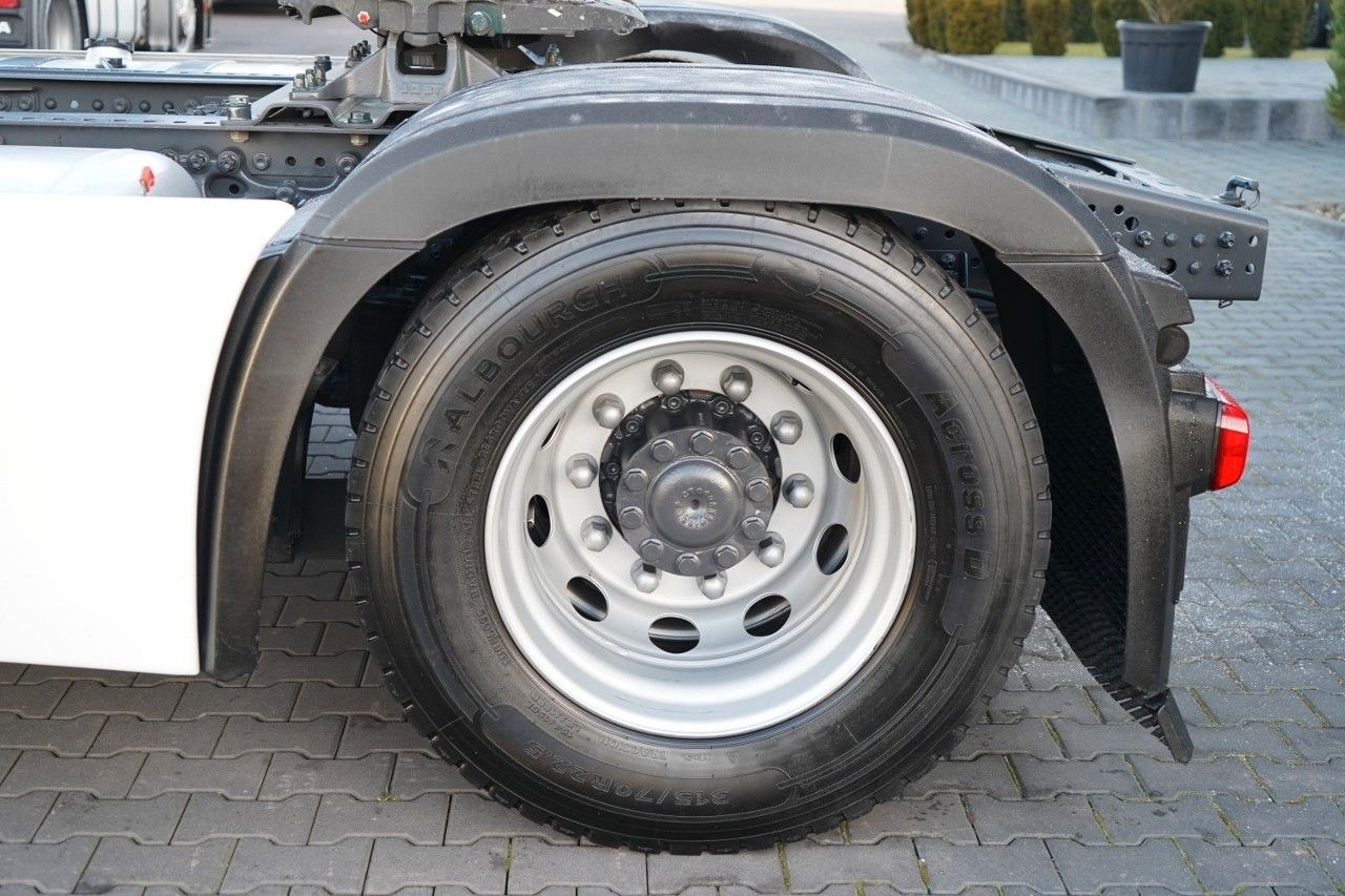 Tegljač Mercedes-Benz ACTROS L 1851 / GIGA SPACE / RETARDER / 2022 R: slika Tegljač Mercedes-Benz ACTROS L 1851 / GIGA SPACE / RETARDER / 2022 R