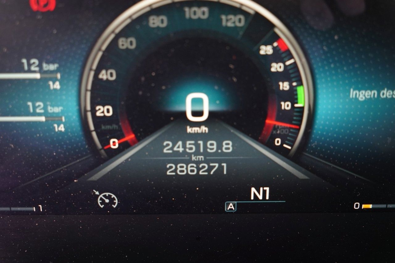 Tegljač Mercedes-Benz ACTROS  L 1851 / GIGA SPACE / RETARDER / 2022 R: slika Tegljač Mercedes-Benz ACTROS  L 1851 / GIGA SPACE / RETARDER / 2022 R