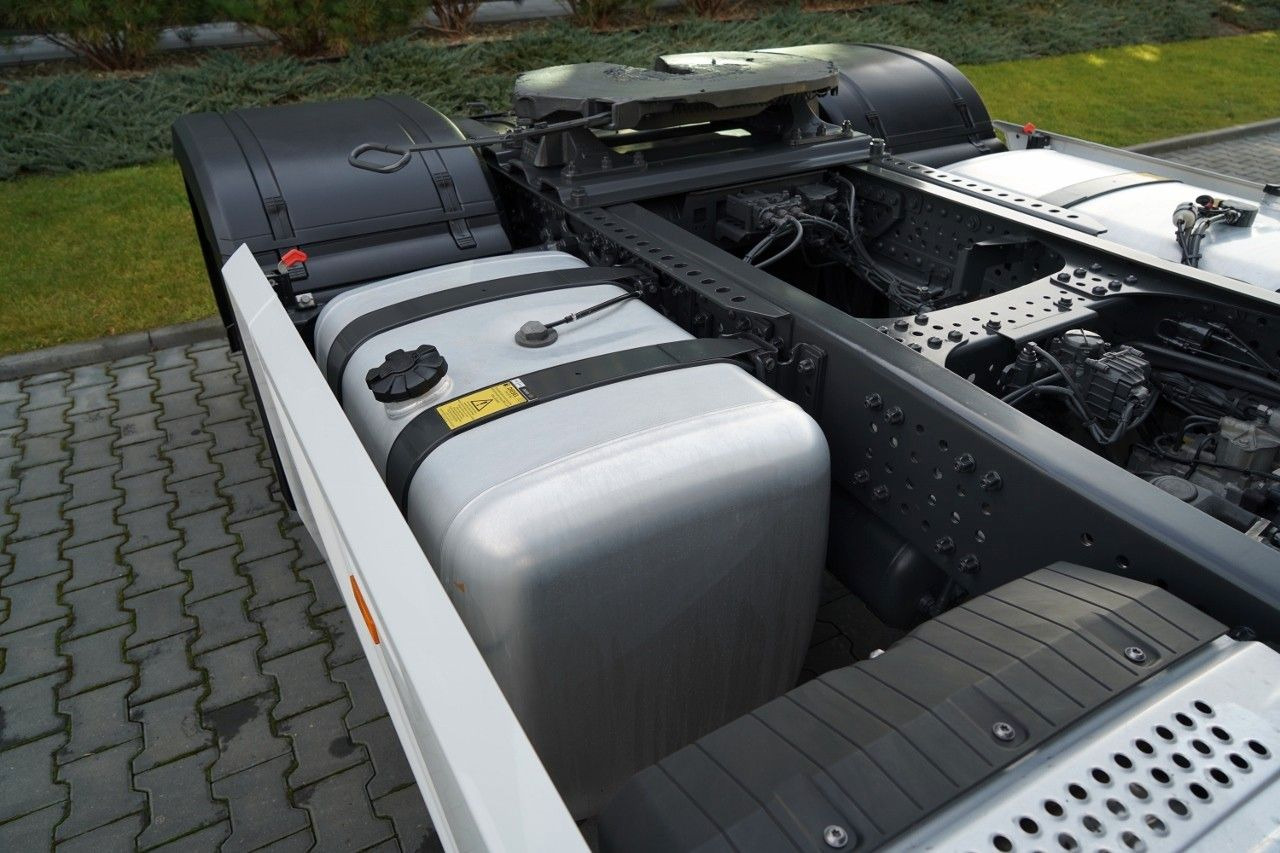 Tegljač Mercedes-Benz ACTROS  L 1851 / GIGA SPACE / RETARDER / 2022 R: slika Tegljač Mercedes-Benz ACTROS  L 1851 / GIGA SPACE / RETARDER / 2022 R