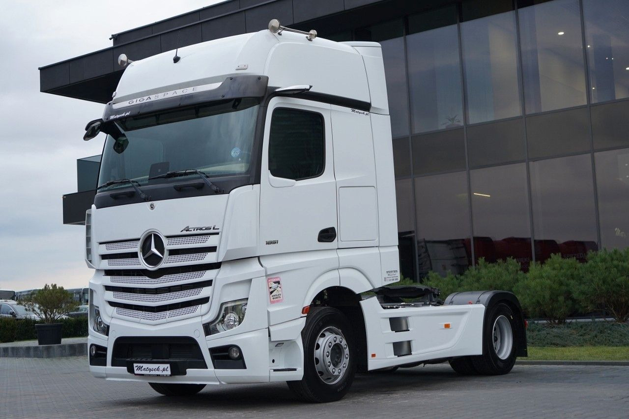 Mercedes-Benz ACTROS L 1851 / GIGA SPACE / RETARDER / 2022 R - Tegljač: slika Mercedes-Benz ACTROS L 1851 / GIGA SPACE / RETARDER / 2022 R - Tegljač Mercedes-Benz ACTROS L 1851 / GIGA SPACE / RETARDER / 2022 R - Tegljač: slika Mercedes-Benz ACTROS L 1851 / GIGA SPACE / RETARDER / 2022 R - Tegljač