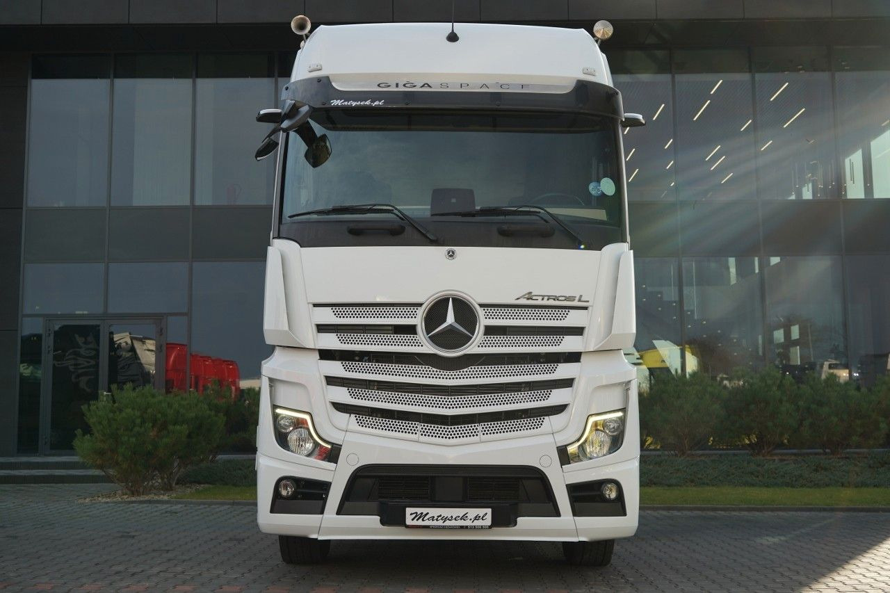 Mercedes-Benz ACTROS L 1851 / GIGA SPACE / RETARDER / 2022 R - Tegljač: slika Mercedes-Benz ACTROS L 1851 / GIGA SPACE / RETARDER / 2022 R - Tegljač Mercedes-Benz ACTROS L 1851 / GIGA SPACE / RETARDER / 2022 R - Tegljač: slika Mercedes-Benz ACTROS L 1851 / GIGA SPACE / RETARDER / 2022 R - Tegljač