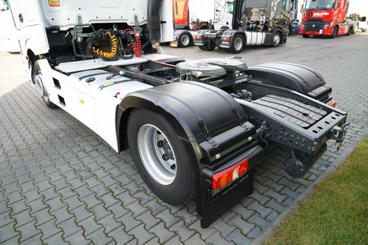 Tegljač Mercedes-Benz ACTROS  L 1851 / GIGA SPACE / RETARDER / 2022 R: slika Tegljač Mercedes-Benz ACTROS  L 1851 / GIGA SPACE / RETARDER / 2022 R