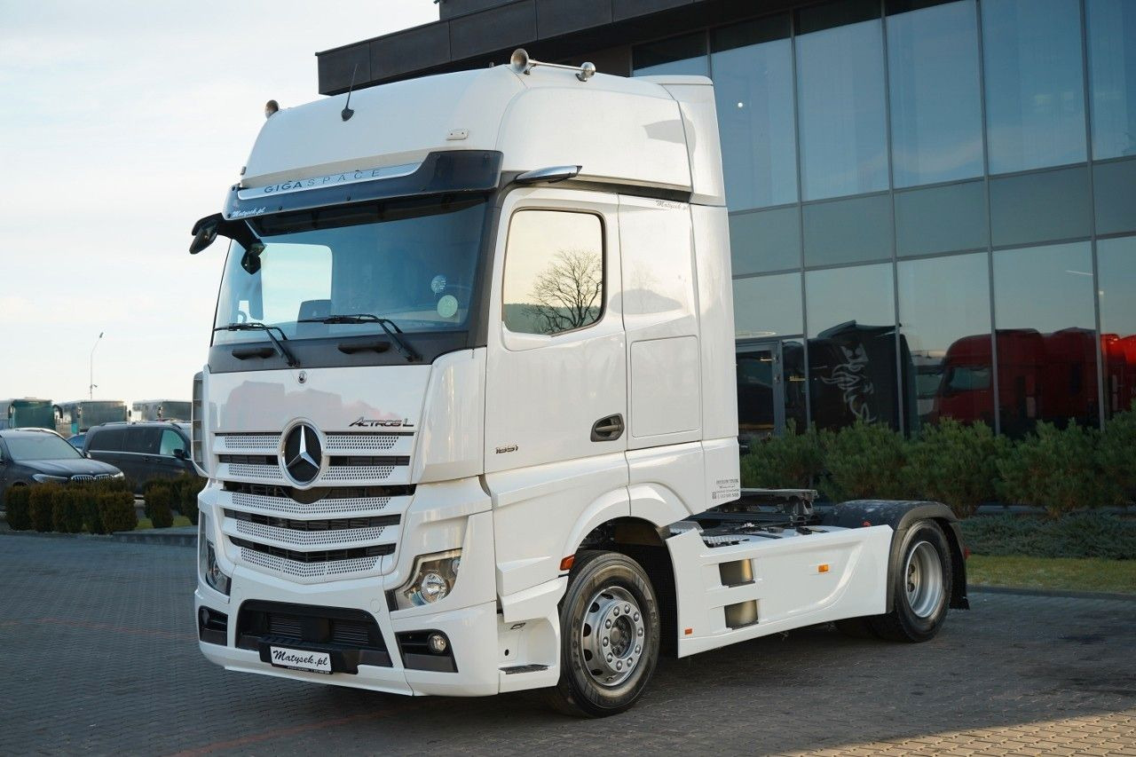 Mercedes-Benz ACTROS L 1851 / GIGA SPACE / RETARDER / 2022 R - Tegljač: slika Mercedes-Benz ACTROS L 1851 / GIGA SPACE / RETARDER / 2022 R - Tegljač Mercedes-Benz ACTROS L 1851 / GIGA SPACE / RETARDER / 2022 R - Tegljač: slika Mercedes-Benz ACTROS L 1851 / GIGA SPACE / RETARDER / 2022 R - Tegljač