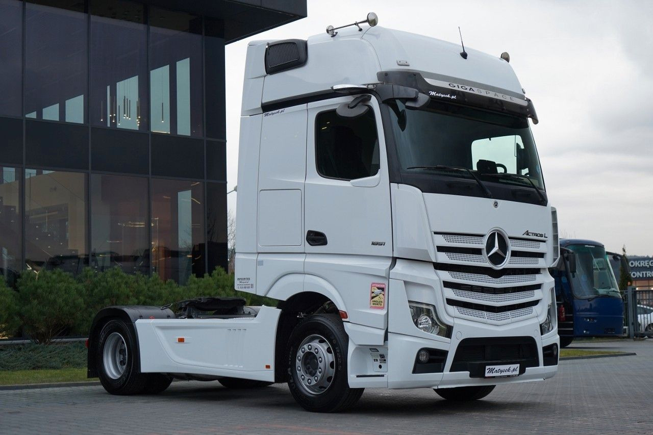 Mercedes-Benz ACTROS L 1851 / GIGA SPACE / RETARDER / 2022 R - Tegljač: slika Mercedes-Benz ACTROS L 1851 / GIGA SPACE / RETARDER / 2022 R - Tegljač Mercedes-Benz ACTROS L 1851 / GIGA SPACE / RETARDER / 2022 R - Tegljač: slika Mercedes-Benz ACTROS L 1851 / GIGA SPACE / RETARDER / 2022 R - Tegljač