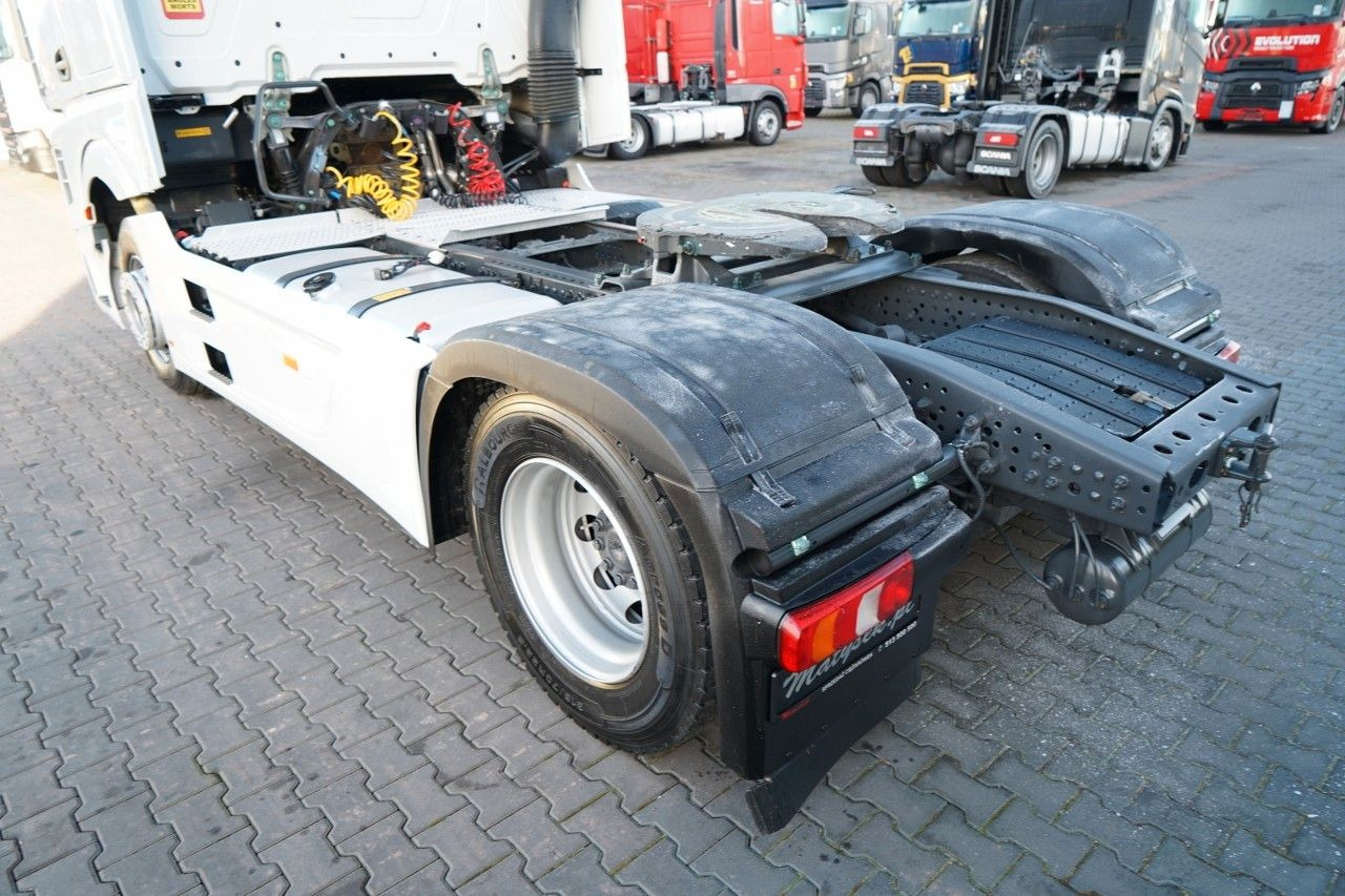 Tegljač Mercedes-Benz ACTROS L 1851 / GIGA SPACE / RETARDER / 2022 R: slika Tegljač Mercedes-Benz ACTROS L 1851 / GIGA SPACE / RETARDER / 2022 R