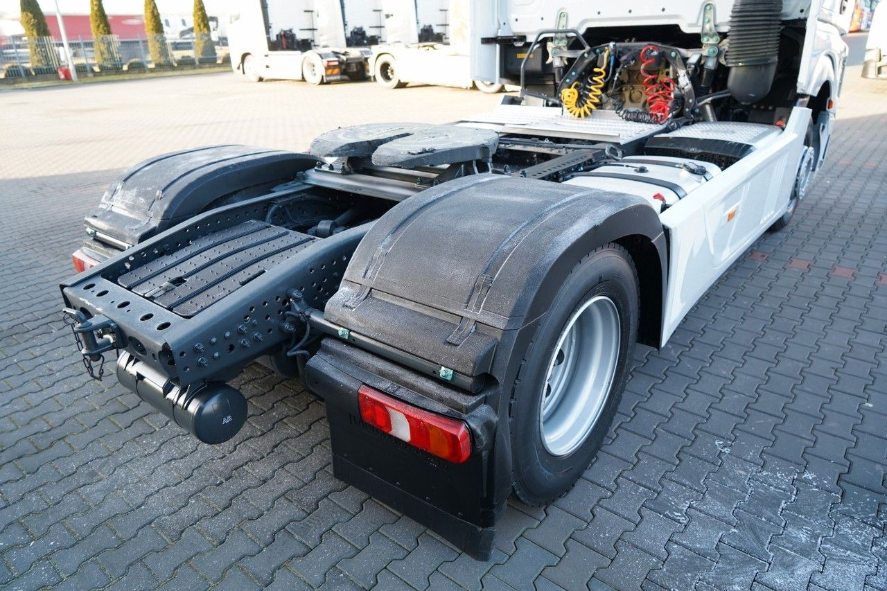 Tegljač Mercedes-Benz ACTROS L 1851 / GIGA SPACE / RETARDER / 2022 R: slika Tegljač Mercedes-Benz ACTROS L 1851 / GIGA SPACE / RETARDER / 2022 R