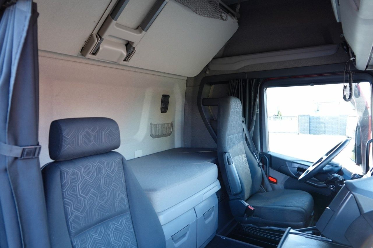 Tegljač Scania R 450 / OPONY 100%  / PO KONTRAKCIE SERWISOWYM: slika Tegljač Scania R 450 / OPONY 100%  / PO KONTRAKCIE SERWISOWYM