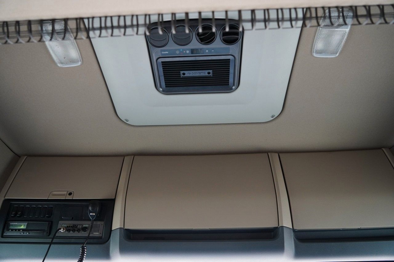 Tegljač Scania R 580 / V8 / 6x4 / DMC: 150.000 KG / RETARDER /: slika Tegljač Scania R 580 / V8 / 6x4 / DMC: 150.000 KG / RETARDER /