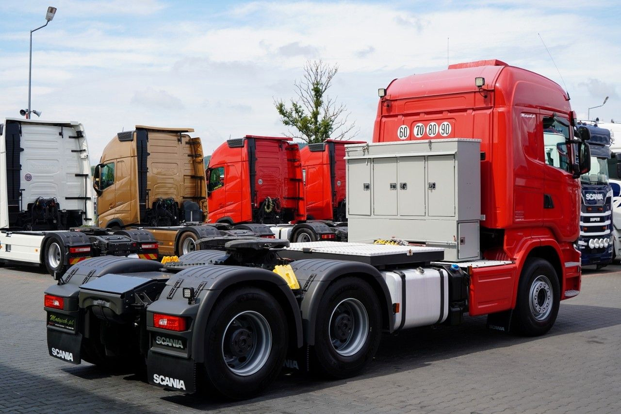 Tegljač Scania R 580 / V8 / 6x4 / DMC: 150.000 KG / RETARDER /: slika Tegljač Scania R 580 / V8 / 6x4 / DMC: 150.000 KG / RETARDER /