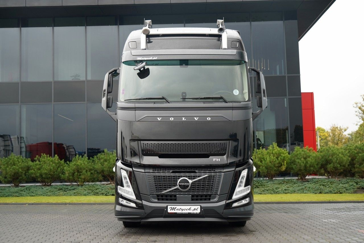 Volvo FH 500 / 2025 ROK / 91 TYS KM / XXL / I-SHIFT - Tegljač: slika Volvo FH 500 / 2025 ROK / 91 TYS KM / XXL / I-SHIFT - Tegljač Volvo FH 500 / 2025 ROK / 91 TYS KM / XXL / I-SHIFT - Tegljač: slika Volvo FH 500 / 2025 ROK / 91 TYS KM / XXL / I-SHIFT - Tegljač