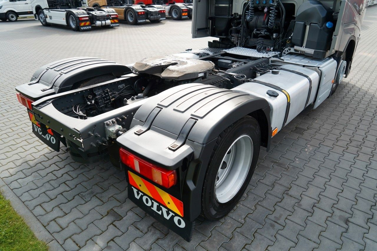 Tegljač Volvo FH 500 / XXL / I-SAVE / LOWDECK / MEGA / I-PARK Volvo FH 500 / XXL / I-SAVE / LOWDECK / MEGA / I-PARK: slika Tegljač Volvo FH 500 / XXL / I-SAVE / LOWDECK / MEGA / I-PARK Volvo FH 500 / XXL / I-SAVE / LOWDECK / MEGA / I-PARK Tegljač Volvo FH 500 / XXL / I-SAVE / LOWDECK / MEGA / I-PARK Volvo FH 500 / XXL / I-SAVE / LOWDECK / MEGA / I-PARK: slika Tegljač Volvo FH 500 / XXL / I-SAVE / LOWDECK / MEGA / I-PARK Volvo FH 500 / XXL / I-SAVE / LOWDECK / MEGA / I-PARK