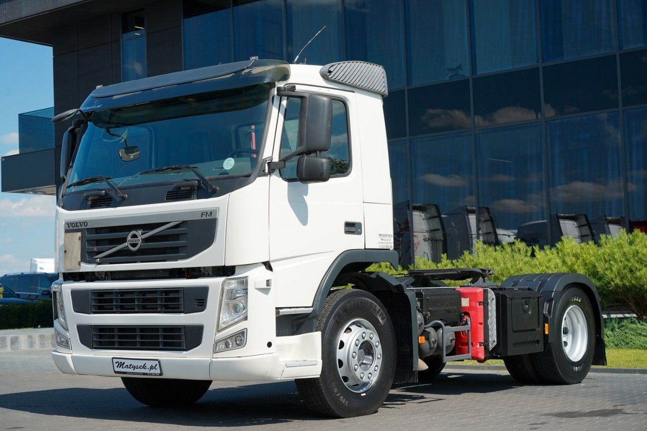 Volvo FM 380 / PEŁNY ADR / NISKA KABINA / DZIENNA KABI - Tegljač: slika Volvo FM 380 / PEŁNY ADR / NISKA KABINA / DZIENNA KABI - Tegljač Volvo FM 380 / PEŁNY ADR / NISKA KABINA / DZIENNA KABI - Tegljač: slika Volvo FM 380 / PEŁNY ADR / NISKA KABINA / DZIENNA KABI - Tegljač