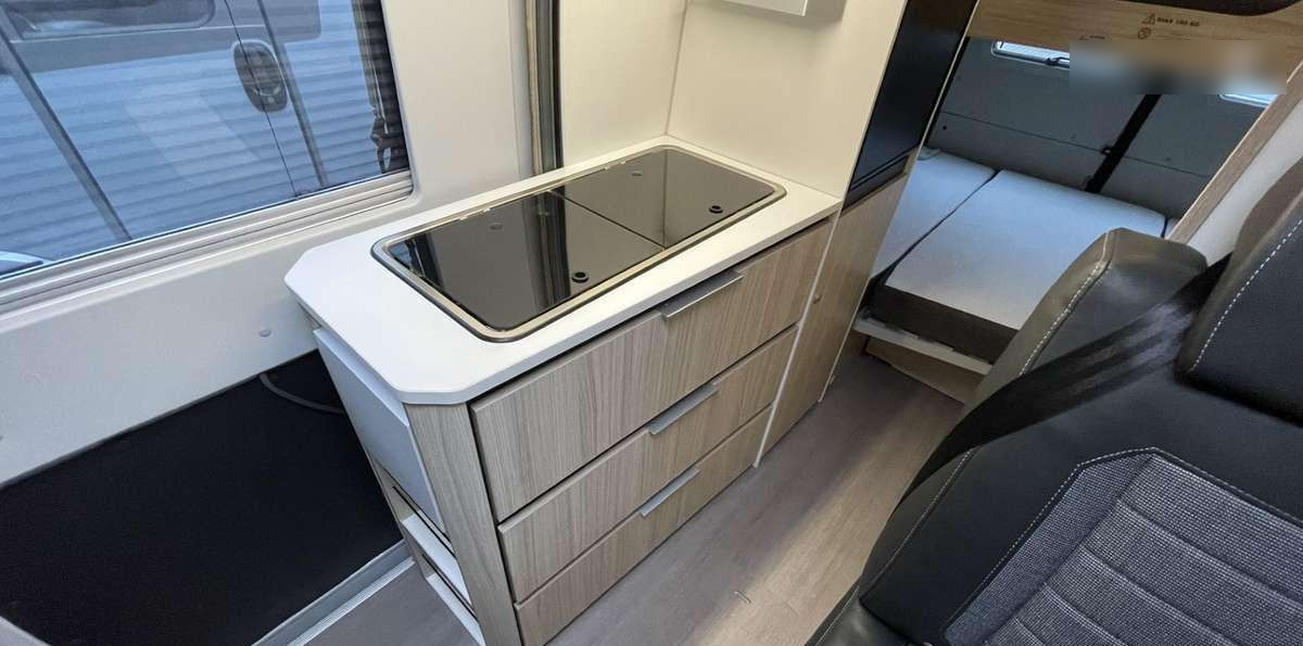 Adria Twin 600 SP Family - Kamp kombi: slika Adria Twin 600 SP Family - Kamp kombi Adria Twin 600 SP Family - Kamp kombi: slika Adria Twin 600 SP Family - Kamp kombi