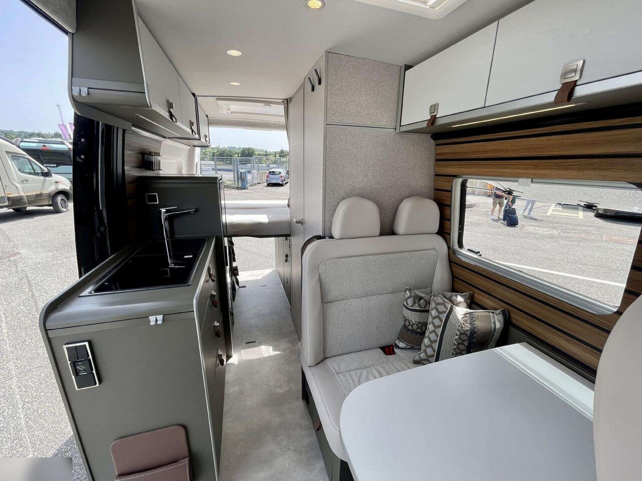 Hymer Grand Canyon S 4x4 - Kamp kombi: slika Hymer Grand Canyon S 4x4 - Kamp kombi Hymer Grand Canyon S 4x4 - Kamp kombi: slika Hymer Grand Canyon S 4x4 - Kamp kombi