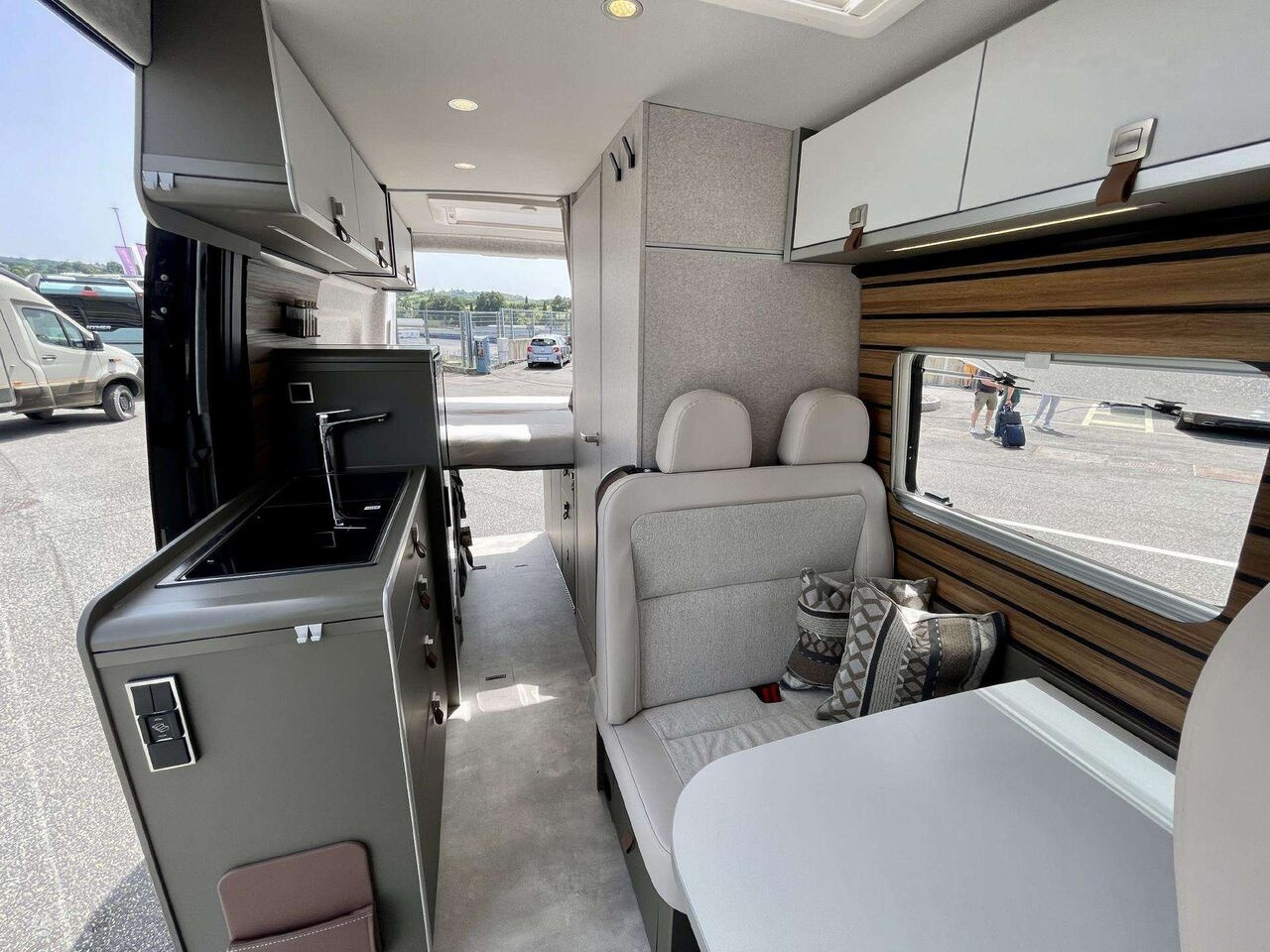 Hymer Grand Canyon S 4x4 - Kamp kombi: slika Hymer Grand Canyon S 4x4 - Kamp kombi Hymer Grand Canyon S 4x4 - Kamp kombi: slika Hymer Grand Canyon S 4x4 - Kamp kombi