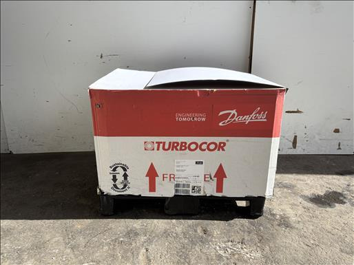 Danfoss Turbocor TT350 Compressor - Oprema za prehrambenu industriju: slika Danfoss Turbocor TT350 Compressor - Oprema za prehrambenu industriju Danfoss Turbocor TT350 Compressor - Oprema za prehrambenu industriju: slika Danfoss Turbocor TT350 Compressor - Oprema za prehrambenu industriju