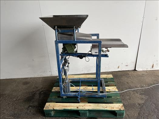 NNP Vibratory conveyor - Transporter: slika NNP Vibratory conveyor - Transporter NNP Vibratory conveyor - Transporter: slika NNP Vibratory conveyor - Transporter