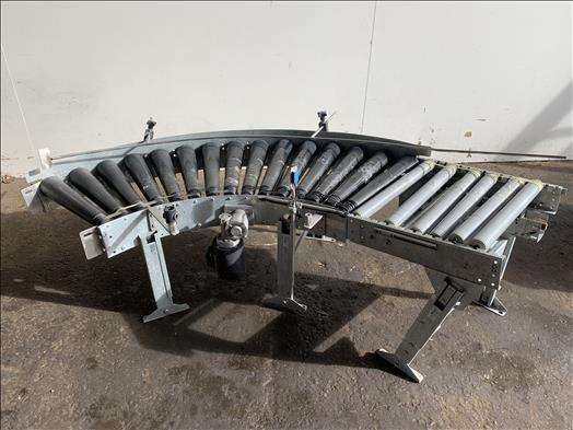 Soco systems 90 degree driven roller conveyor - Transporter: slika Soco systems 90 degree driven roller conveyor - Transporter Soco systems 90 degree driven roller conveyor - Transporter: slika Soco systems 90 degree driven roller conveyor - Transporter