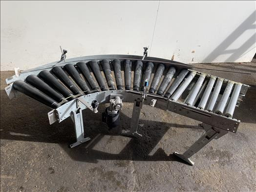 Soco systems 90 degree driven roller conveyor - Transporter: slika Soco systems 90 degree driven roller conveyor - Transporter Soco systems 90 degree driven roller conveyor - Transporter: slika Soco systems 90 degree driven roller conveyor - Transporter