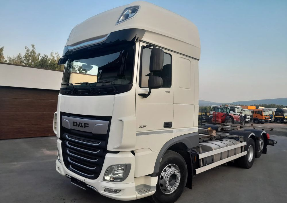 DAF XF 106 450 / BDF RETARDER - Kamion-šasija: slika  DAF XF 106 450 / BDF RETARDER - Kamion-šasija DAF XF 106 450 / BDF RETARDER - Kamion-šasija: slika  DAF XF 106 450 / BDF RETARDER - Kamion-šasija