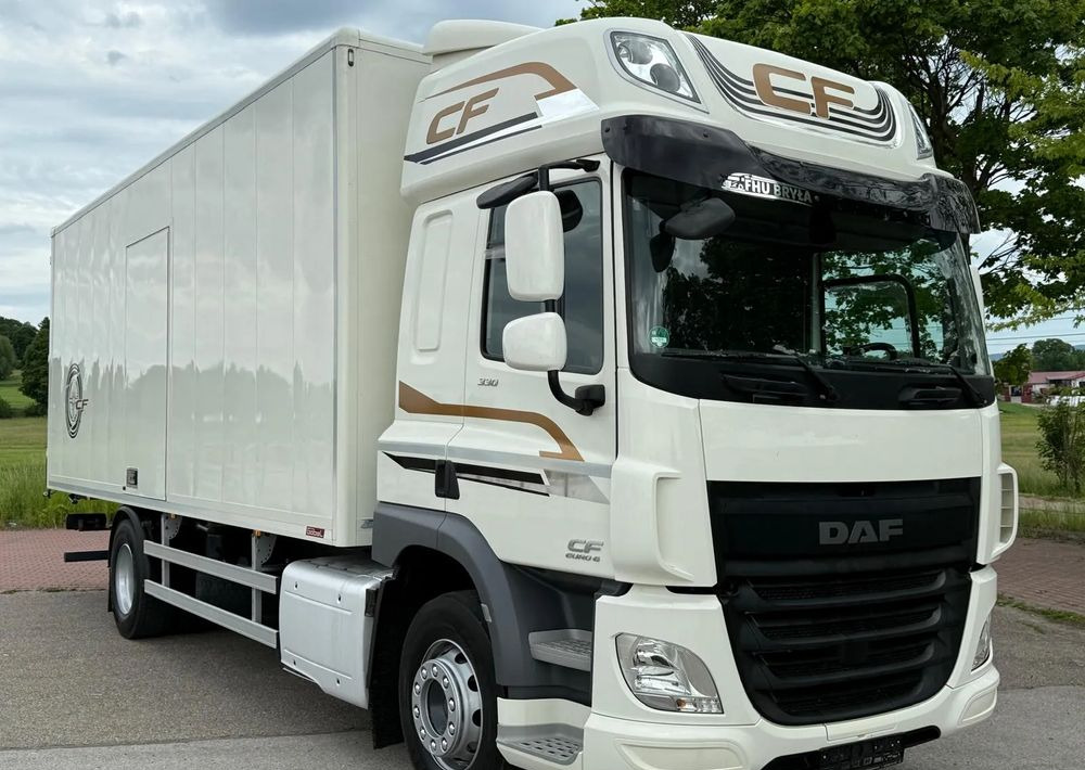 DAF CF 330/10.2017/KONTENER MEBLOWY/IZOTERMA/WINDA/18 PALET/E6/NISKI PRZEBIEG/Z NIEMIEC/JAK NOWY/DUŻY SILNIK 10 837cm3// - Kamion sandučar: slika DAF CF 330/10.2017/KONTENER MEBLOWY/IZOTERMA/WINDA/18 PALET/E6/NISKI PRZEBIEG/Z NIEMIEC/JAK NOWY/DUŻY SILNIK 10 837cm3// - Kamion sandučar DAF CF 330/10.2017/KONTENER MEBLOWY/IZOTERMA/WINDA/18 PALET/E6/NISKI PRZEBIEG/Z NIEMIEC/JAK NOWY/DUŻY SILNIK 10 837cm3// - Kamion sandučar: slika DAF CF 330/10.2017/KONTENER MEBLOWY/IZOTERMA/WINDA/18 PALET/E6/NISKI PRZEBIEG/Z NIEMIEC/JAK NOWY/DUŻY SILNIK 10 837cm3// - Kamion sandučar