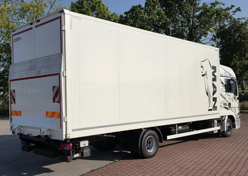 MAN TGL 12.250 / KONTENER / IZOTERMA / WINDA / 2019R / EURO 6 / PEŁEN SERWIS / 6 TON ŁADOWNOŚĆ / SPROWADZONY / ZADBANY / JAK NOWY / KSIĄŻKA SERWISOWA / E6 / 17 PALET - Kamion sandučar: slika MAN TGL 12.250 / KONTENER / IZOTERMA / WINDA / 2019R / EURO 6 / PEŁEN SERWIS / 6 TON ŁADOWNOŚĆ / SPROWADZONY / ZADBANY / JAK NOWY / KSIĄŻKA SERWISOWA / E6 / 17 PALET - Kamion sandučar MAN TGL 12.250 / KONTENER / IZOTERMA / WINDA / 2019R / EURO 6 / PEŁEN SERWIS / 6 TON ŁADOWNOŚĆ / SPROWADZONY / ZADBANY / JAK NOWY / KSIĄŻKA SERWISOWA / E6 / 17 PALET - Kamion sandučar: slika MAN TGL 12.250 / KONTENER / IZOTERMA / WINDA / 2019R / EURO 6 / PEŁEN SERWIS / 6 TON ŁADOWNOŚĆ / SPROWADZONY / ZADBANY / JAK NOWY / KSIĄŻKA SERWISOWA / E6 / 17 PALET - Kamion sandučar