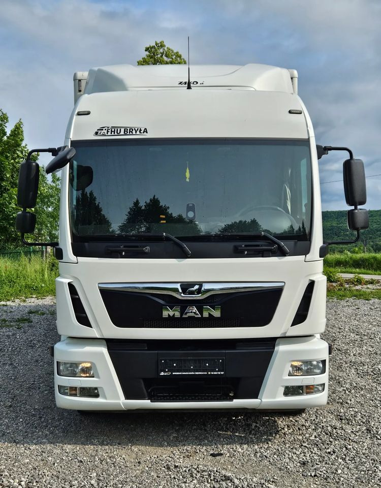 MAN TGL 12.250/KONTENER/IZOTERMA/WINDA/2019R/EURO 6/PEŁEN SERWIS/SPROWADZONY/ZADBANY/JAK NOWY/ KSIĄŻKA SERWISOWA/E6/17 PALET - Kamion sandučar: slika MAN TGL 12.250/KONTENER/IZOTERMA/WINDA/2019R/EURO 6/PEŁEN SERWIS/SPROWADZONY/ZADBANY/JAK NOWY/ KSIĄŻKA SERWISOWA/E6/17 PALET - Kamion sandučar MAN TGL 12.250/KONTENER/IZOTERMA/WINDA/2019R/EURO 6/PEŁEN SERWIS/SPROWADZONY/ZADBANY/JAK NOWY/ KSIĄŻKA SERWISOWA/E6/17 PALET - Kamion sandučar: slika MAN TGL 12.250/KONTENER/IZOTERMA/WINDA/2019R/EURO 6/PEŁEN SERWIS/SPROWADZONY/ZADBANY/JAK NOWY/ KSIĄŻKA SERWISOWA/E6/17 PALET - Kamion sandučar