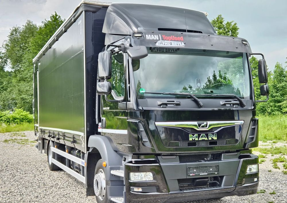 MAN TGM 12.290/15.290/E6/FIRANKA/BOCZNE DRZWI/BURTO-FIRANKA/18PALET/WINDA/NISKI PRZEBIEG/2018/CAŁY NA PODUSZKACH/SERWISOWANY - Kamion s ceradom: slika MAN TGM 12.290/15.290/E6/FIRANKA/BOCZNE DRZWI/BURTO-FIRANKA/18PALET/WINDA/NISKI PRZEBIEG/2018/CAŁY NA PODUSZKACH/SERWISOWANY - Kamion s ceradom MAN TGM 12.290/15.290/E6/FIRANKA/BOCZNE DRZWI/BURTO-FIRANKA/18PALET/WINDA/NISKI PRZEBIEG/2018/CAŁY NA PODUSZKACH/SERWISOWANY - Kamion s ceradom: slika MAN TGM 12.290/15.290/E6/FIRANKA/BOCZNE DRZWI/BURTO-FIRANKA/18PALET/WINDA/NISKI PRZEBIEG/2018/CAŁY NA PODUSZKACH/SERWISOWANY - Kamion s ceradom