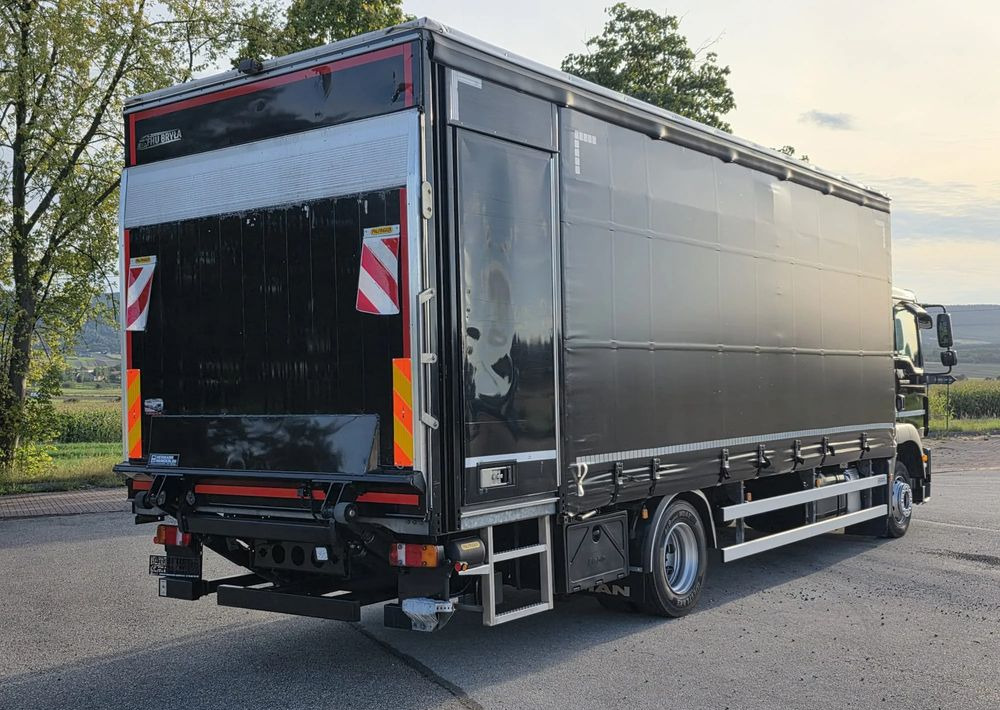 MAN TGM 12.290 / 15.290 / E6/ FIRANKA /BOCZNE DRZWI / BURTO-FIRANKA / 18PALET / WINDA / NISKI PRZEBIEG / 2018/ CAŁY NA PODUSZKACH / SERWISOWANY - Kamion s ceradom: slika MAN TGM 12.290 / 15.290 / E6/ FIRANKA /BOCZNE DRZWI / BURTO-FIRANKA / 18PALET / WINDA / NISKI PRZEBIEG / 2018/ CAŁY NA PODUSZKACH / SERWISOWANY - Kamion s ceradom MAN TGM 12.290 / 15.290 / E6/ FIRANKA /BOCZNE DRZWI / BURTO-FIRANKA / 18PALET / WINDA / NISKI PRZEBIEG / 2018/ CAŁY NA PODUSZKACH / SERWISOWANY - Kamion s ceradom: slika MAN TGM 12.290 / 15.290 / E6/ FIRANKA /BOCZNE DRZWI / BURTO-FIRANKA / 18PALET / WINDA / NISKI PRZEBIEG / 2018/ CAŁY NA PODUSZKACH / SERWISOWANY - Kamion s ceradom