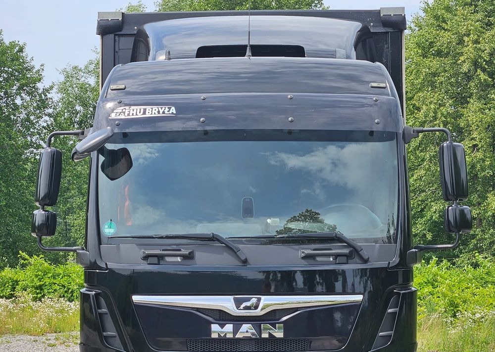 MAN TGM 15.290 / FIRANKA / 2019R / SPROWADZONY/ 7500 ŁADOWNOŚĆ / 18 PALET / E6 / JAK NOWY / WINDA / - Kamion s ceradom: slika MAN TGM 15.290 / FIRANKA / 2019R / SPROWADZONY/ 7500 ŁADOWNOŚĆ / 18 PALET / E6 / JAK NOWY / WINDA / - Kamion s ceradom MAN TGM 15.290 / FIRANKA / 2019R / SPROWADZONY/ 7500 ŁADOWNOŚĆ / 18 PALET / E6 / JAK NOWY / WINDA / - Kamion s ceradom: slika MAN TGM 15.290 / FIRANKA / 2019R / SPROWADZONY/ 7500 ŁADOWNOŚĆ / 18 PALET / E6 / JAK NOWY / WINDA / - Kamion s ceradom
