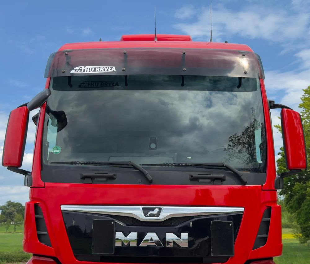 MAN TGX 26.500 / LIFT / 6X2 / KLIMA POSTOJOWA / 18PALET / E6 / FIRANKA / 18 TON ŁADOWNOŚĆ / WINDA / NISKI PRZEBIEG / JEDEN WŁAŚCICIEL / PODWIESZANA OŚ - Kamion s ceradom: slika MAN TGX 26.500 / LIFT / 6X2 / KLIMA POSTOJOWA / 18PALET / E6 / FIRANKA / 18 TON ŁADOWNOŚĆ / WINDA / NISKI PRZEBIEG / JEDEN WŁAŚCICIEL / PODWIESZANA OŚ - Kamion s ceradom MAN TGX 26.500 / LIFT / 6X2 / KLIMA POSTOJOWA / 18PALET / E6 / FIRANKA / 18 TON ŁADOWNOŚĆ / WINDA / NISKI PRZEBIEG / JEDEN WŁAŚCICIEL / PODWIESZANA OŚ - Kamion s ceradom: slika MAN TGX 26.500 / LIFT / 6X2 / KLIMA POSTOJOWA / 18PALET / E6 / FIRANKA / 18 TON ŁADOWNOŚĆ / WINDA / NISKI PRZEBIEG / JEDEN WŁAŚCICIEL / PODWIESZANA OŚ - Kamion s ceradom