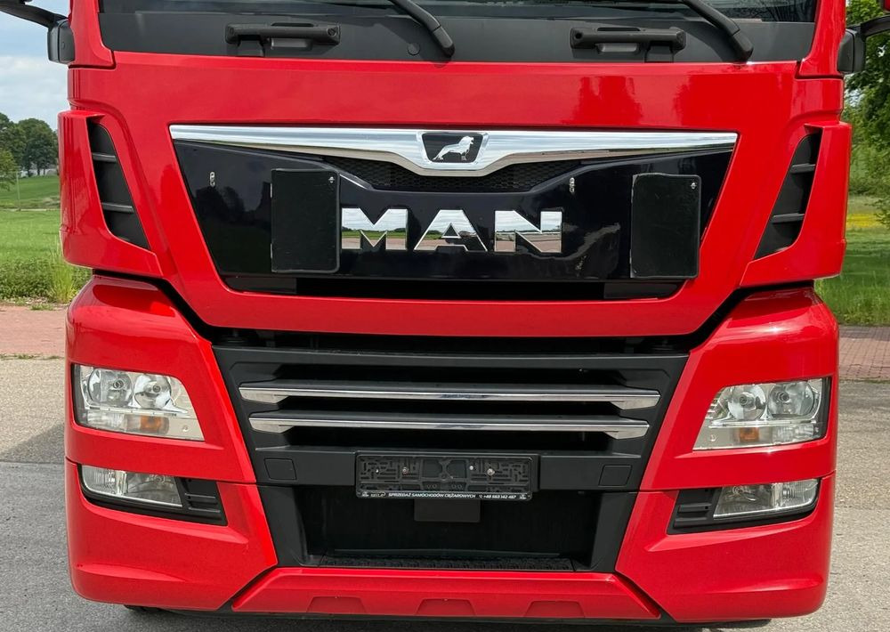 MAN TGX 26.500 / LIFT / 6X2 / KLIMA POSTOJOWA / 18PALET / E6 / FIRANKA / 18 TON ŁADOWNOŚĆ / WINDA / NISKI PRZEBIEG / JEDEN WŁAŚCICIEL / PODWIESZANA OŚ - Kamion s ceradom: slika MAN TGX 26.500 / LIFT / 6X2 / KLIMA POSTOJOWA / 18PALET / E6 / FIRANKA / 18 TON ŁADOWNOŚĆ / WINDA / NISKI PRZEBIEG / JEDEN WŁAŚCICIEL / PODWIESZANA OŚ - Kamion s ceradom MAN TGX 26.500 / LIFT / 6X2 / KLIMA POSTOJOWA / 18PALET / E6 / FIRANKA / 18 TON ŁADOWNOŚĆ / WINDA / NISKI PRZEBIEG / JEDEN WŁAŚCICIEL / PODWIESZANA OŚ - Kamion s ceradom: slika MAN TGX 26.500 / LIFT / 6X2 / KLIMA POSTOJOWA / 18PALET / E6 / FIRANKA / 18 TON ŁADOWNOŚĆ / WINDA / NISKI PRZEBIEG / JEDEN WŁAŚCICIEL / PODWIESZANA OŚ - Kamion s ceradom
