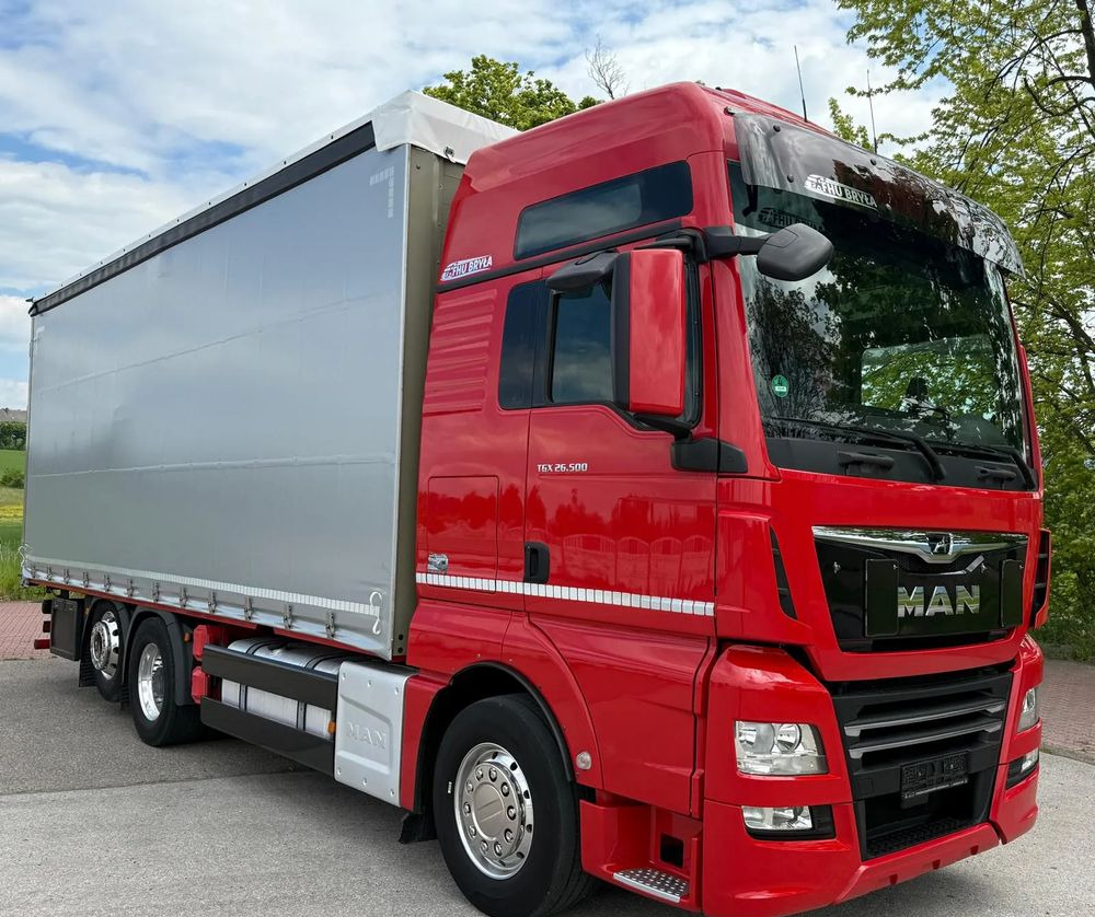 MAN TGX 26.500/LIFT/6X2/KLIMA POSTOJOWA/18PALET/E6/FIRANKA/WINDA/NISKI PRZEBIEG/JEDEN WŁAŚCICIEL/PODWIESZANA OŚ - Kamion s ceradom: slika MAN TGX 26.500/LIFT/6X2/KLIMA POSTOJOWA/18PALET/E6/FIRANKA/WINDA/NISKI PRZEBIEG/JEDEN WŁAŚCICIEL/PODWIESZANA OŚ - Kamion s ceradom MAN TGX 26.500/LIFT/6X2/KLIMA POSTOJOWA/18PALET/E6/FIRANKA/WINDA/NISKI PRZEBIEG/JEDEN WŁAŚCICIEL/PODWIESZANA OŚ - Kamion s ceradom: slika MAN TGX 26.500/LIFT/6X2/KLIMA POSTOJOWA/18PALET/E6/FIRANKA/WINDA/NISKI PRZEBIEG/JEDEN WŁAŚCICIEL/PODWIESZANA OŚ - Kamion s ceradom