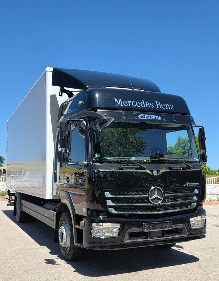 Mercedes-Benz ATEGO 1527/1530/IZOTERMA/WINDA/SPROWADZONY/E6/PIERWSZY WŁAŚCICIEL/AUTOMAT/18EURO PALET/STAN BARDZO DOBRY - Kamion hladnjača: slika Mercedes-Benz ATEGO 1527/1530/IZOTERMA/WINDA/SPROWADZONY/E6/PIERWSZY WŁAŚCICIEL/AUTOMAT/18EURO PALET/STAN BARDZO DOBRY - Kamion hladnjača Mercedes-Benz ATEGO 1527/1530/IZOTERMA/WINDA/SPROWADZONY/E6/PIERWSZY WŁAŚCICIEL/AUTOMAT/18EURO PALET/STAN BARDZO DOBRY - Kamion hladnjača: slika Mercedes-Benz ATEGO 1527/1530/IZOTERMA/WINDA/SPROWADZONY/E6/PIERWSZY WŁAŚCICIEL/AUTOMAT/18EURO PALET/STAN BARDZO DOBRY - Kamion hladnjača