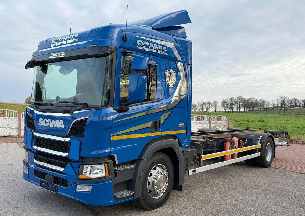 Scania P360 / P410 / BDF / RAMA / FIRANKA / PEŁNA SYPIALKA / WINDA / E6 / CAŁA NA PODUSZKACH / ROZSTAW OSI 5.5M / LAWETA / DO ŻYWCA / DO BYDŁA / DO ZABUDOWY / SPROWADZONA - Kamion-šasija: slika Scania P360 / P410 / BDF / RAMA / FIRANKA / PEŁNA SYPIALKA / WINDA / E6 / CAŁA NA PODUSZKACH / ROZSTAW OSI 5.5M / LAWETA / DO ŻYWCA / DO BYDŁA / DO ZABUDOWY / SPROWADZONA - Kamion-šasija Scania P360 / P410 / BDF / RAMA / FIRANKA / PEŁNA SYPIALKA / WINDA / E6 / CAŁA NA PODUSZKACH / ROZSTAW OSI 5.5M / LAWETA / DO ŻYWCA / DO BYDŁA / DO ZABUDOWY / SPROWADZONA - Kamion-šasija: slika Scania P360 / P410 / BDF / RAMA / FIRANKA / PEŁNA SYPIALKA / WINDA / E6 / CAŁA NA PODUSZKACH / ROZSTAW OSI 5.5M / LAWETA / DO ŻYWCA / DO BYDŁA / DO ZABUDOWY / SPROWADZONA - Kamion-šasija