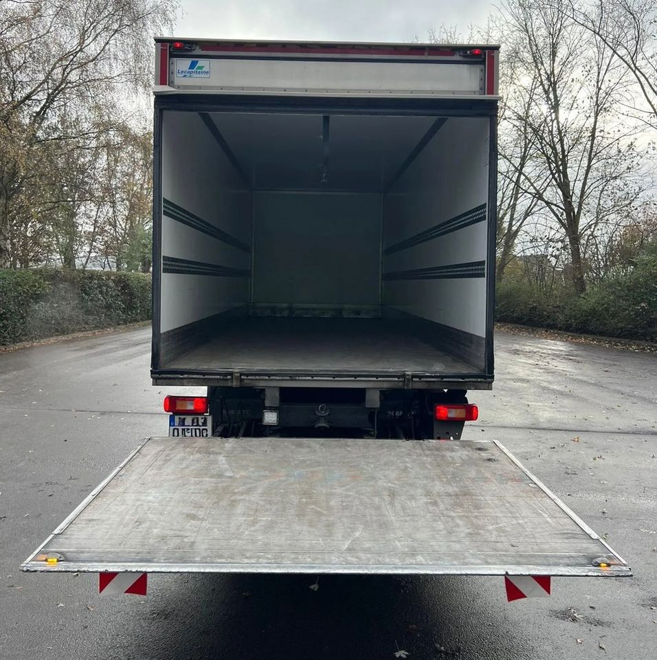 Kamion hladnjača Volvo FM 340 / IZOTERMA / WINDA / SPROWADZONY / 18 PALET / 10.2017 / E6 / STAN BARDZO DOBRY: slika Kamion hladnjača Volvo FM 340 / IZOTERMA / WINDA / SPROWADZONY / 18 PALET / 10.2017 / E6 / STAN BARDZO DOBRY Kamion hladnjača Volvo FM 340 / IZOTERMA / WINDA / SPROWADZONY / 18 PALET / 10.2017 / E6 / STAN BARDZO DOBRY: slika Kamion hladnjača Volvo FM 340 / IZOTERMA / WINDA / SPROWADZONY / 18 PALET / 10.2017 / E6 / STAN BARDZO DOBRY