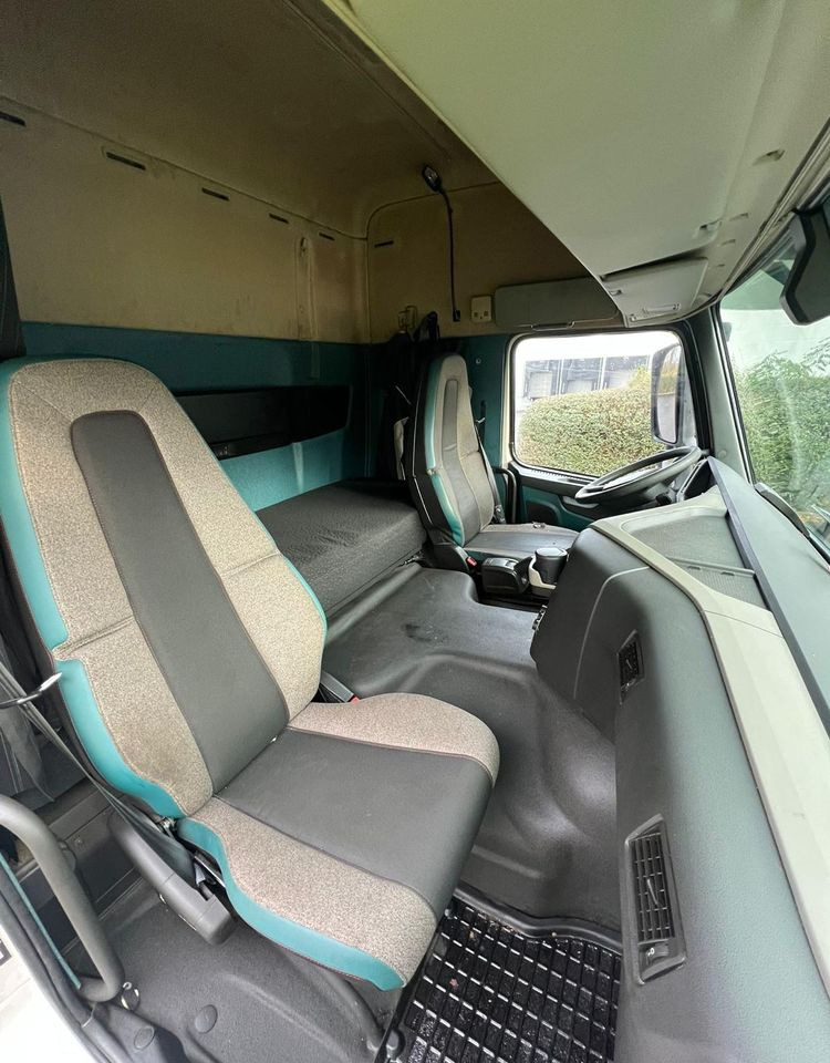 Kamion hladnjača Volvo FM 340 / IZOTERMA / WINDA / SPROWADZONY / 18 PALET / 10.2017 / E6 / STAN BARDZO DOBRY: slika Kamion hladnjača Volvo FM 340 / IZOTERMA / WINDA / SPROWADZONY / 18 PALET / 10.2017 / E6 / STAN BARDZO DOBRY Kamion hladnjača Volvo FM 340 / IZOTERMA / WINDA / SPROWADZONY / 18 PALET / 10.2017 / E6 / STAN BARDZO DOBRY: slika Kamion hladnjača Volvo FM 340 / IZOTERMA / WINDA / SPROWADZONY / 18 PALET / 10.2017 / E6 / STAN BARDZO DOBRY