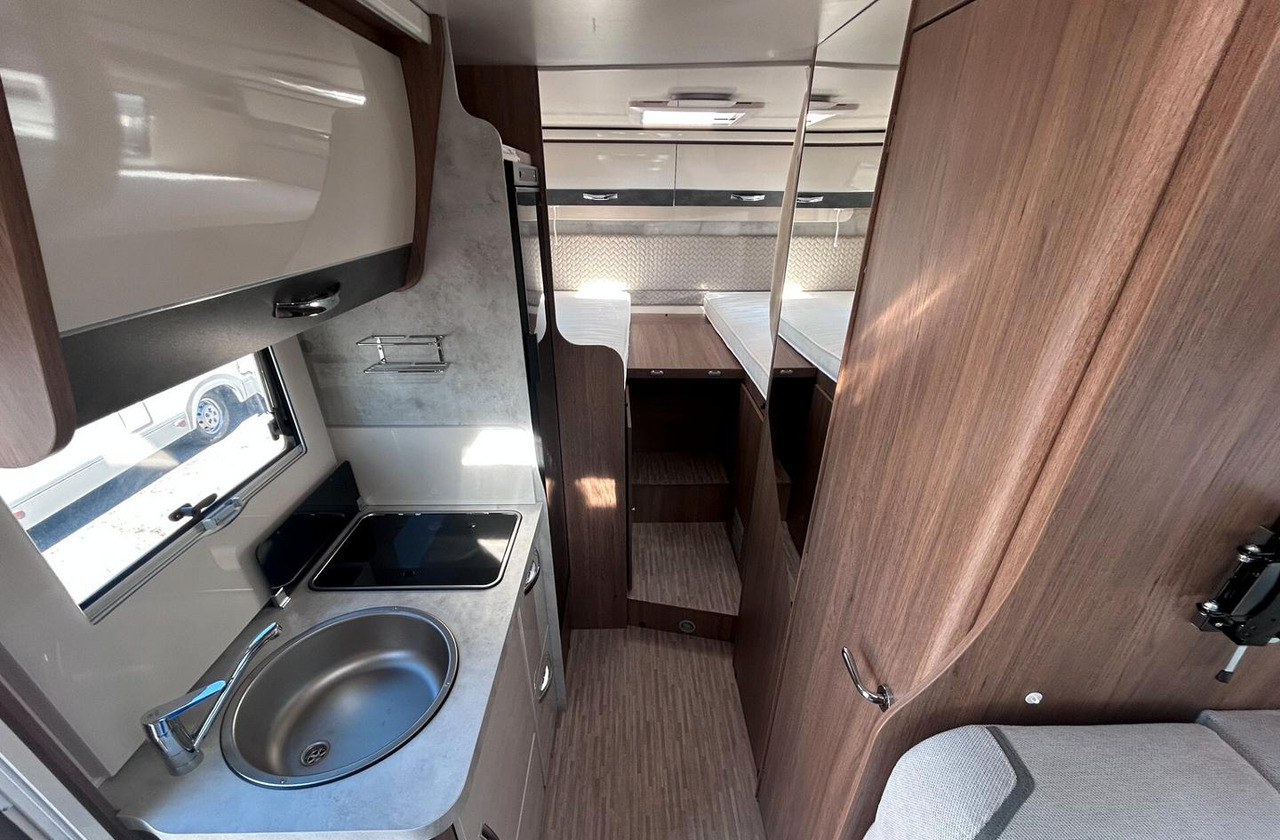 Elnagh BARON 65 - Alkoven kamper: slika Elnagh BARON 65 - Alkoven kamper Elnagh BARON 65 - Alkoven kamper: slika Elnagh BARON 65 - Alkoven kamper