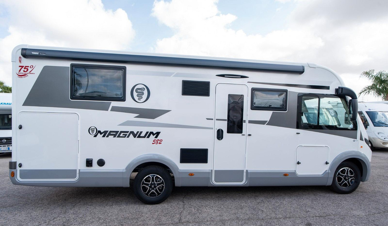 Elnagh magnum 582 - Integrirani kamper: slika Elnagh magnum 582 - Integrirani kamper Elnagh magnum 582 - Integrirani kamper: slika Elnagh magnum 582 - Integrirani kamper