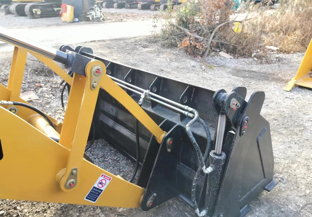 CAT 420 F Caterpillar 420F backhoe loader - Rovokopač-utovarivač: slika CAT 420 F Caterpillar 420F backhoe loader - Rovokopač-utovarivač CAT 420 F Caterpillar 420F backhoe loader - Rovokopač-utovarivač: slika CAT 420 F Caterpillar 420F backhoe loader - Rovokopač-utovarivač