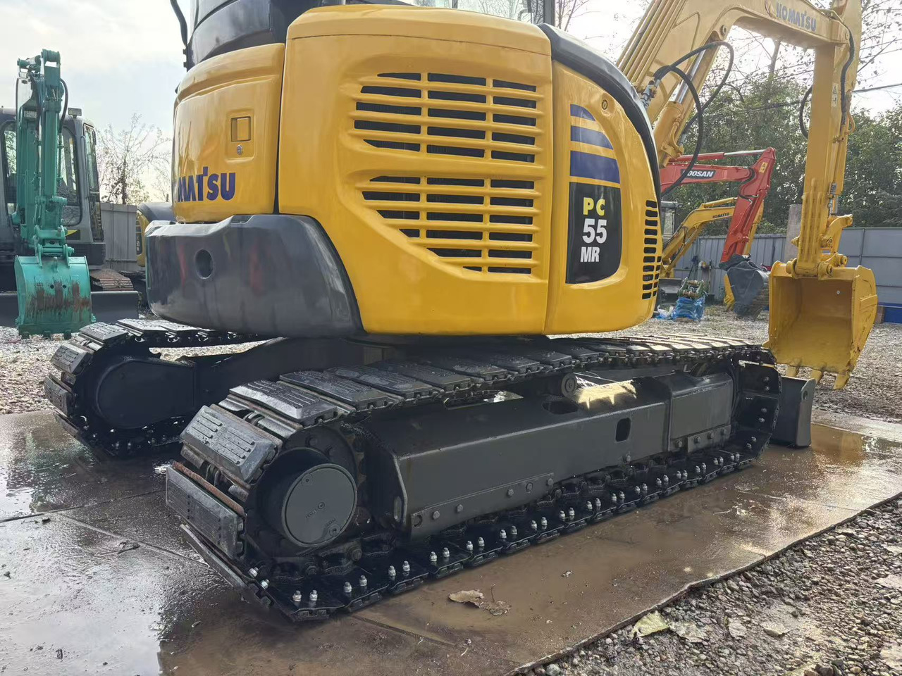 KOMATSU PC55MR-3 - Mini bager: slika KOMATSU PC55MR-3 - Mini bager KOMATSU PC55MR-3 - Mini bager: slika KOMATSU PC55MR-3 - Mini bager