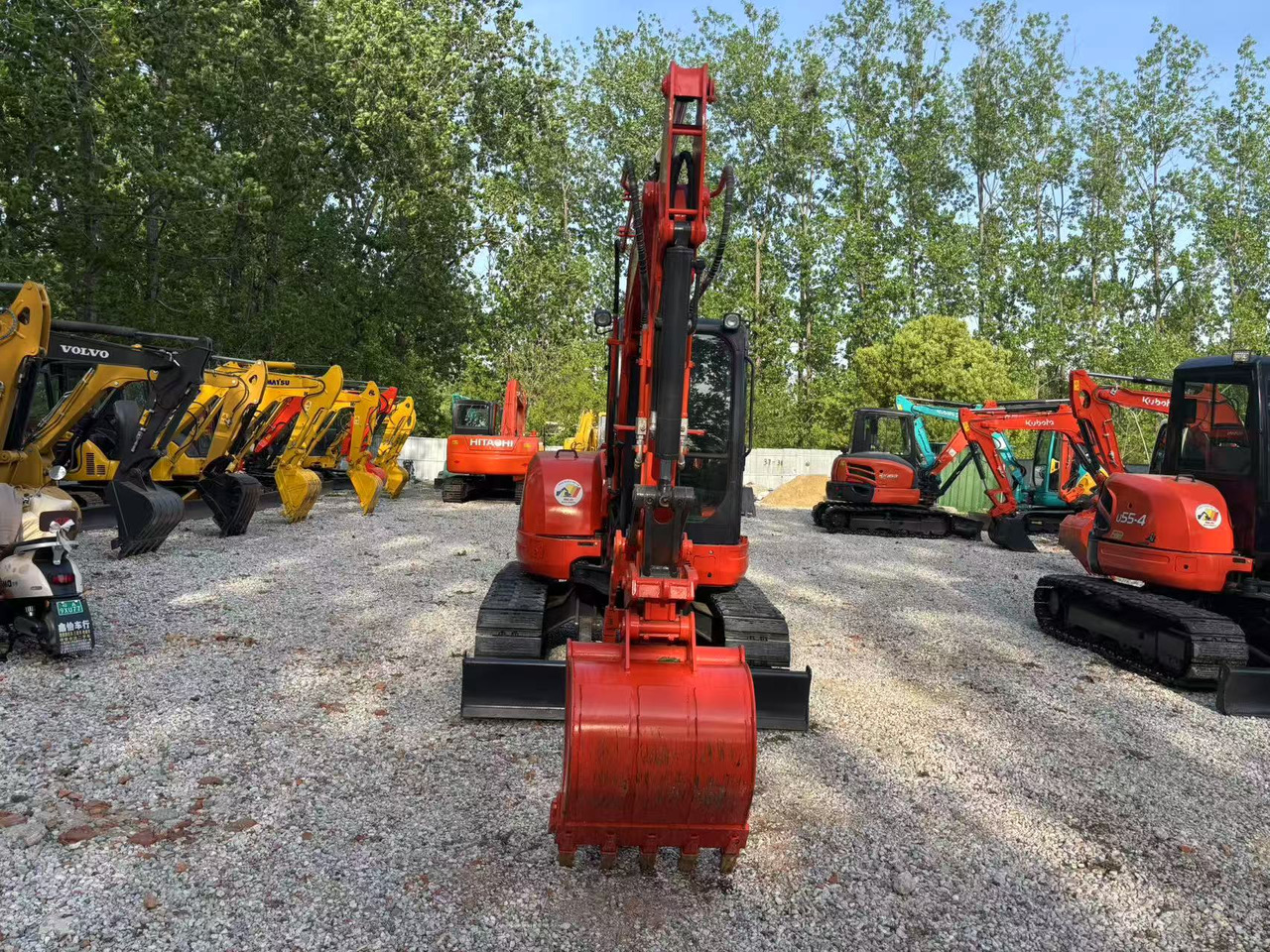 KUBOTA U55-4 - Mini bager: slika KUBOTA U55-4 - Mini bager KUBOTA U55-4 - Mini bager: slika KUBOTA U55-4 - Mini bager