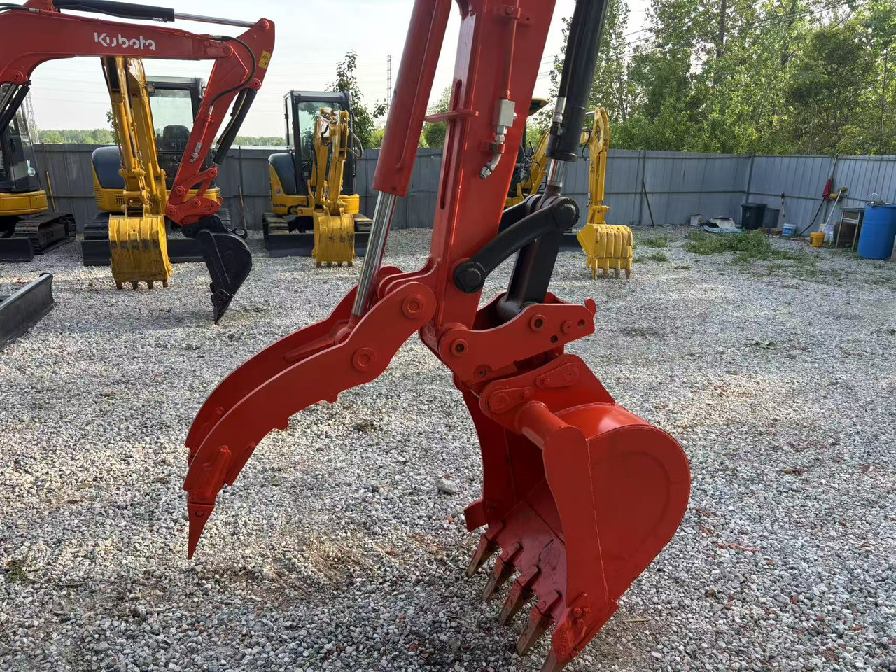 KUBOTA U55-4 - Mini bager: slika KUBOTA U55-4 - Mini bager KUBOTA U55-4 - Mini bager: slika KUBOTA U55-4 - Mini bager