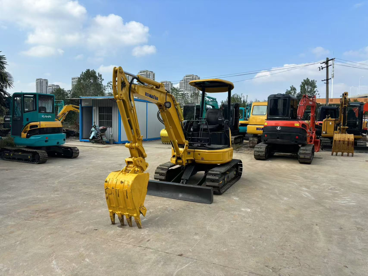 Komatsu Komatsu 20, Komatsu 20 - Mini bager: slika Komatsu Komatsu 20, Komatsu 20 - Mini bager Komatsu Komatsu 20, Komatsu 20 - Mini bager: slika Komatsu Komatsu 20, Komatsu 20 - Mini bager