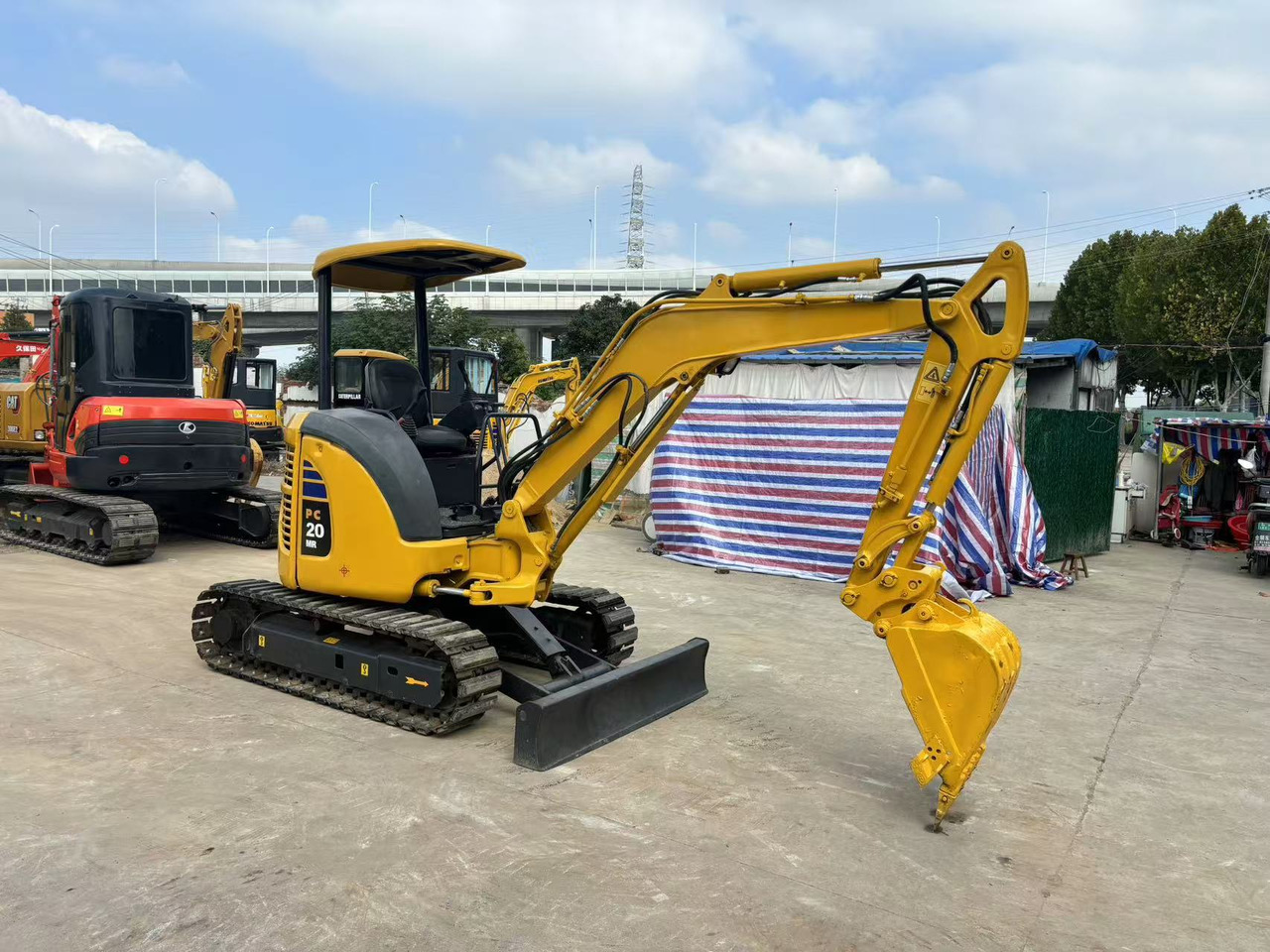 Komatsu Komatsu 20, Komatsu 20 - Mini bager: slika Komatsu Komatsu 20, Komatsu 20 - Mini bager Komatsu Komatsu 20, Komatsu 20 - Mini bager: slika Komatsu Komatsu 20, Komatsu 20 - Mini bager