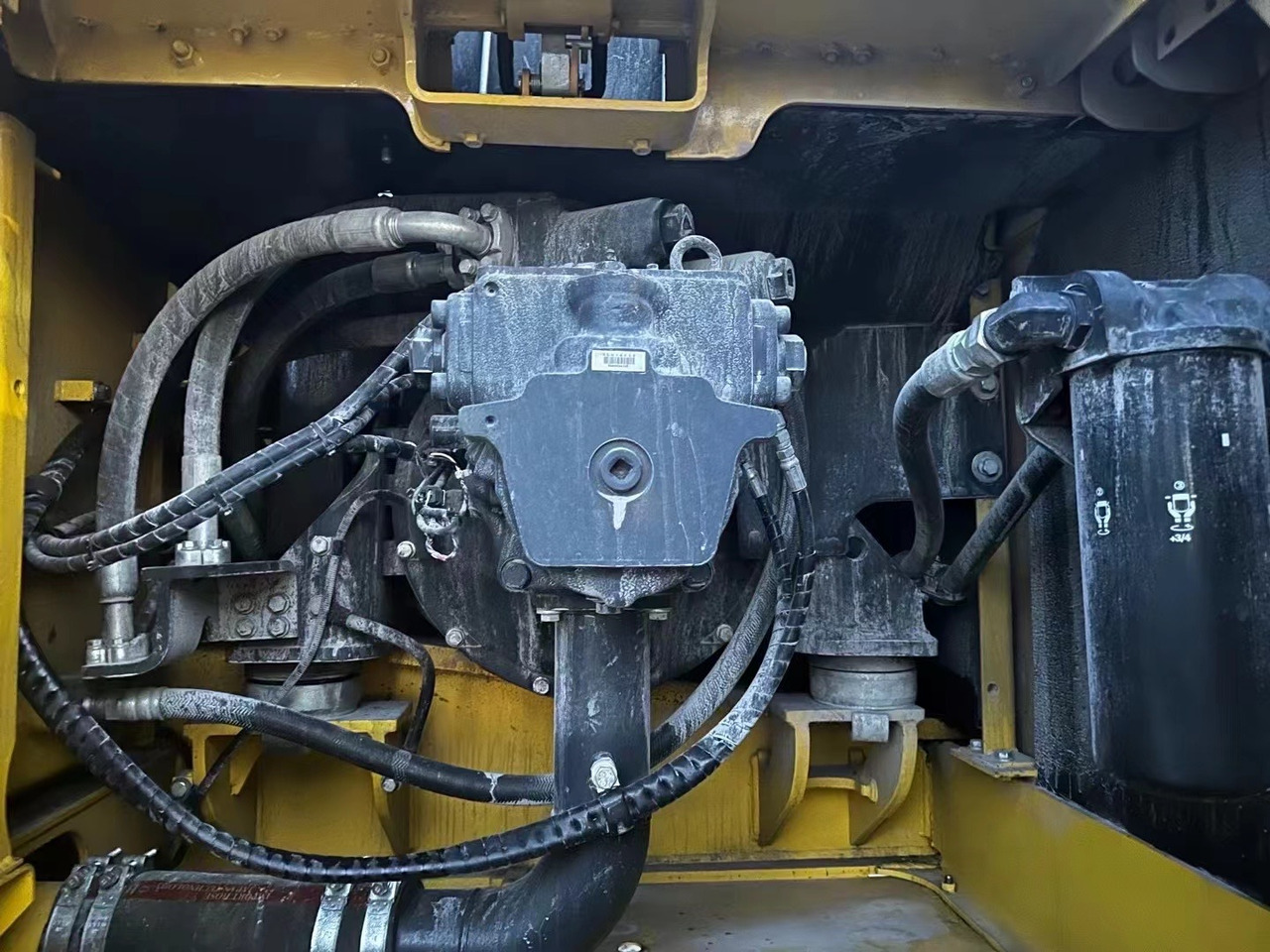 Komatsu PC 350-7 PC350 - Bager gusjeničar: slika Komatsu PC 350-7 PC350 - Bager gusjeničar Komatsu PC 350-7 PC350 - Bager gusjeničar: slika Komatsu PC 350-7 PC350 - Bager gusjeničar