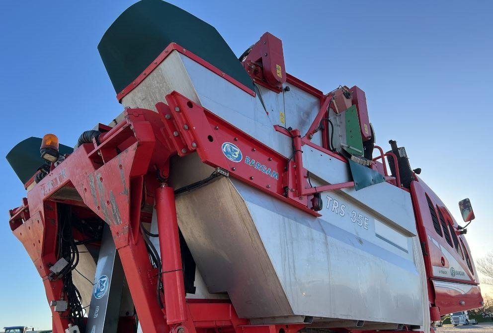Bargam TRS35E - Stroj za berbu grožđa: slika Bargam TRS35E - Stroj za berbu grožđa Bargam TRS35E - Stroj za berbu grožđa: slika Bargam TRS35E - Stroj za berbu grožđa